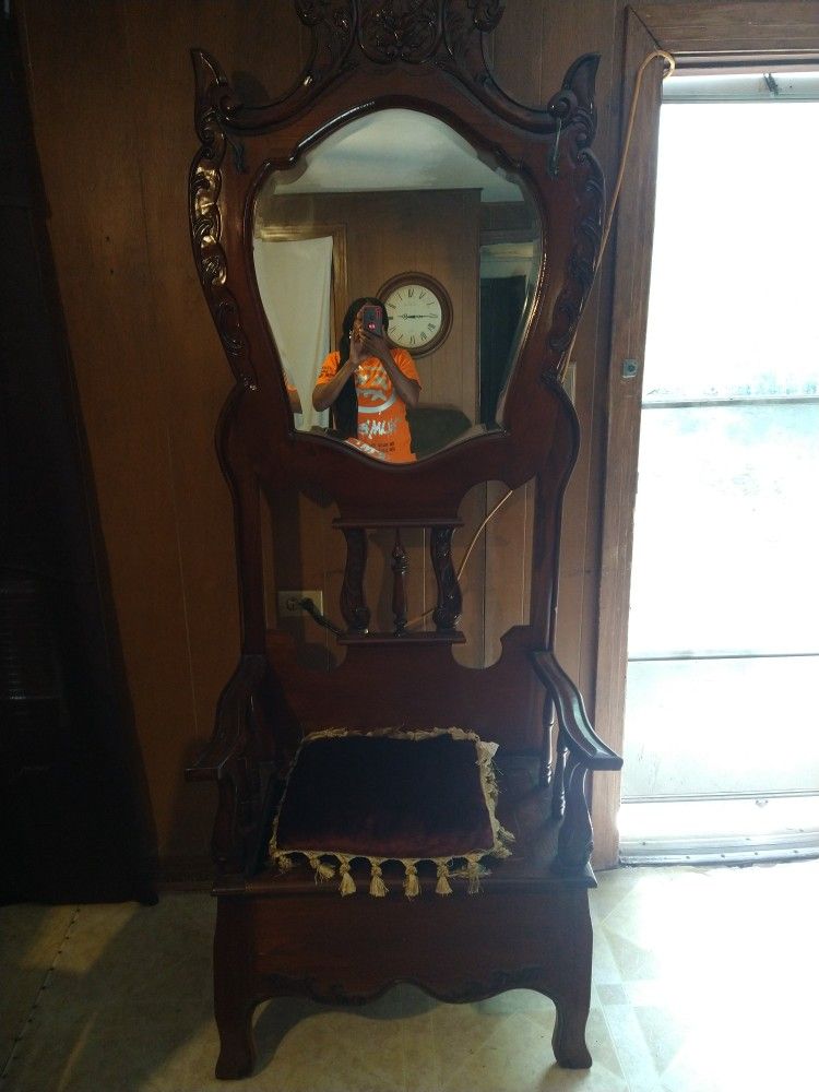 A Cherry Oak King Chair 1800 Dollars Good Condition