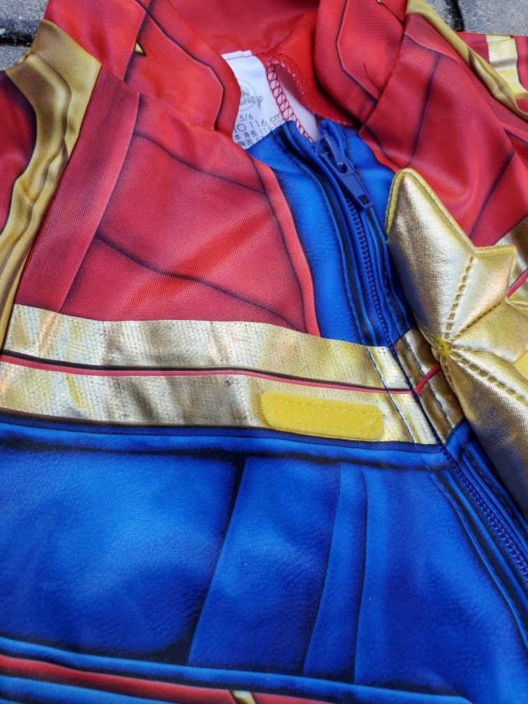Disney Store Captain Marvel Costume Size 5/6