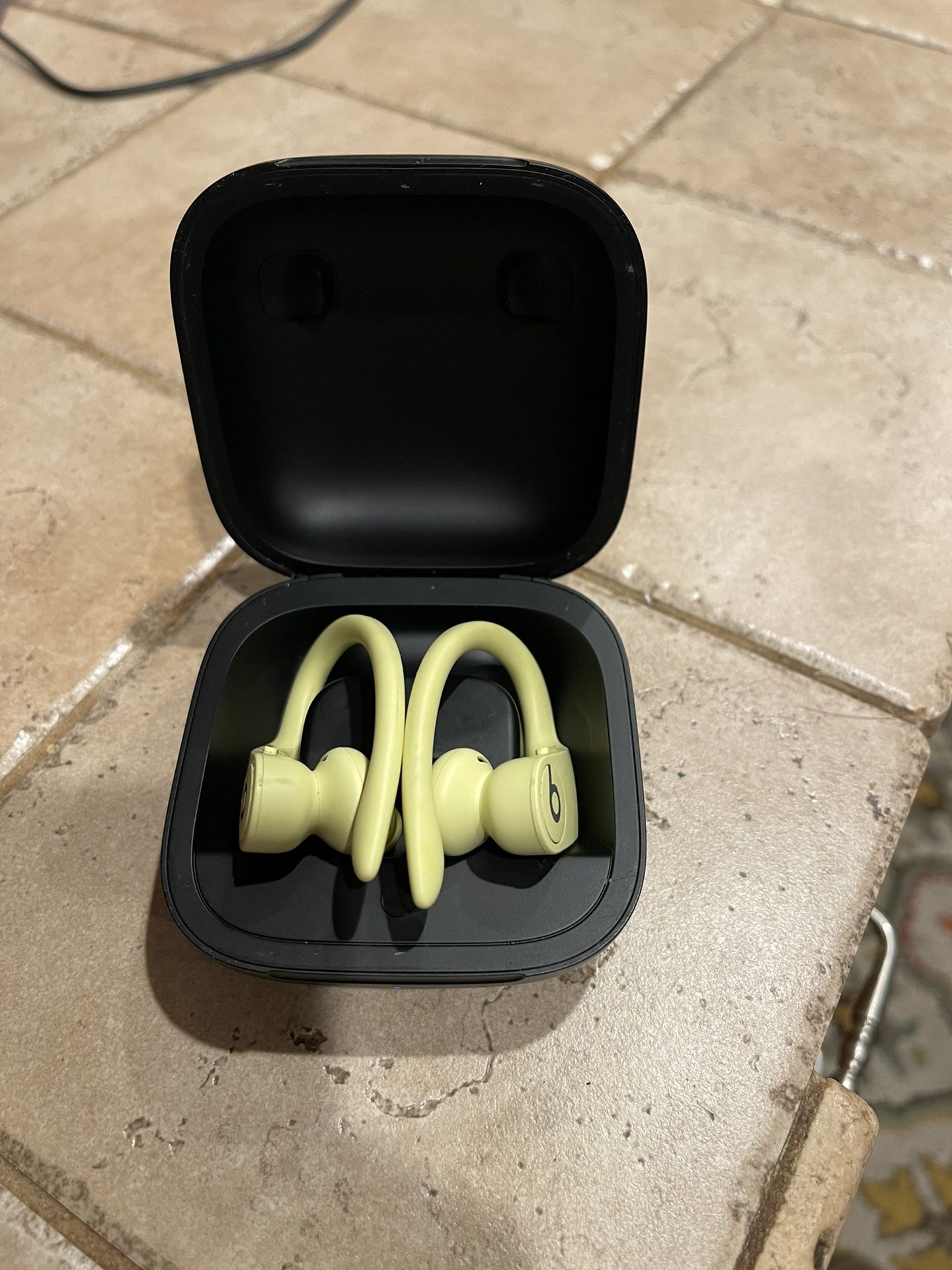 Powerbeats Pro Totally Wireless & High-Performance Bluetooth Earphones Spring Yellow