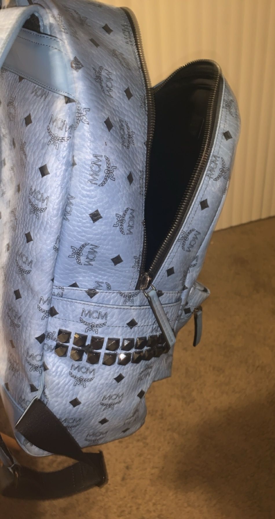 MCM LARGE MENS BACKPACK (LIGHT BLUE)