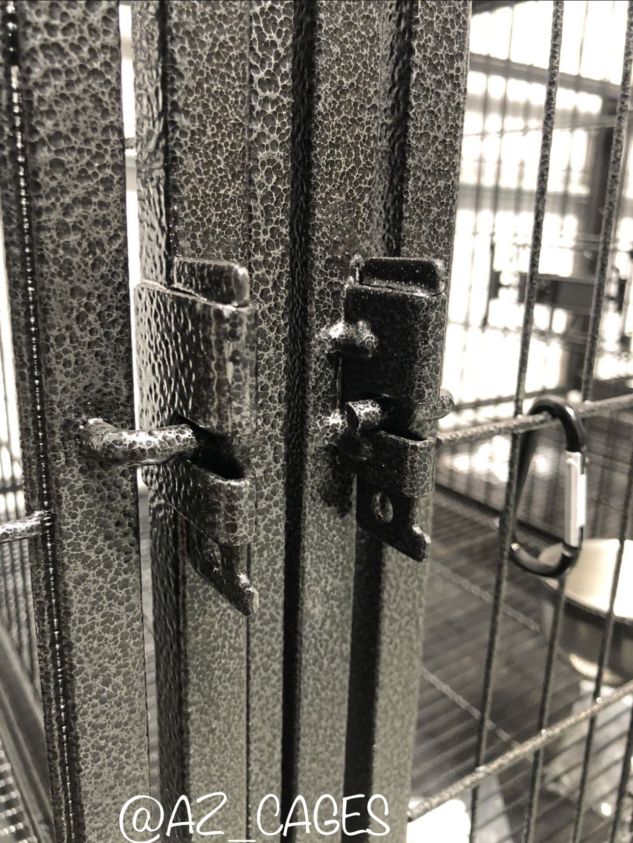 Set Of 2 - Brand New 42” Heavy Duty Dog Pet Double door Kennel Crate Cage 🐕‍🦺🐩🐶 please see dimensions in second picture 🇺🇸 