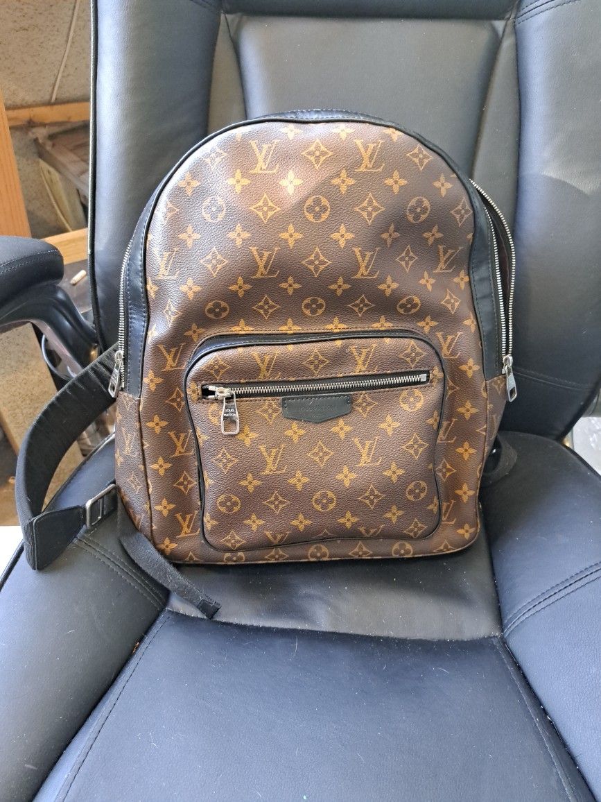 Louis Vuitton Josh Backpack Authentic Like New