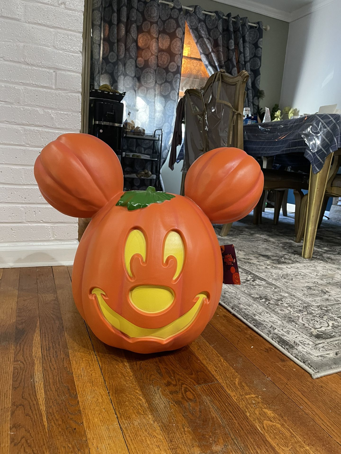 Disney Exclusive Mickey Mouse Light-Up Jack-O-Lantern Giant Pumpkin 