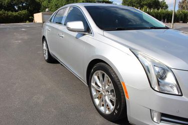 2013 Cadillac XTS Thumbnail
