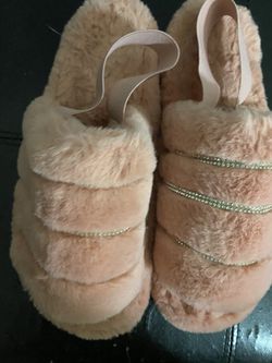 Two Pairs Size 8 Slippers Thumbnail