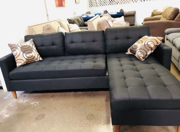 Brand New Black Linen Sectional Sofa Couch (New In Box)