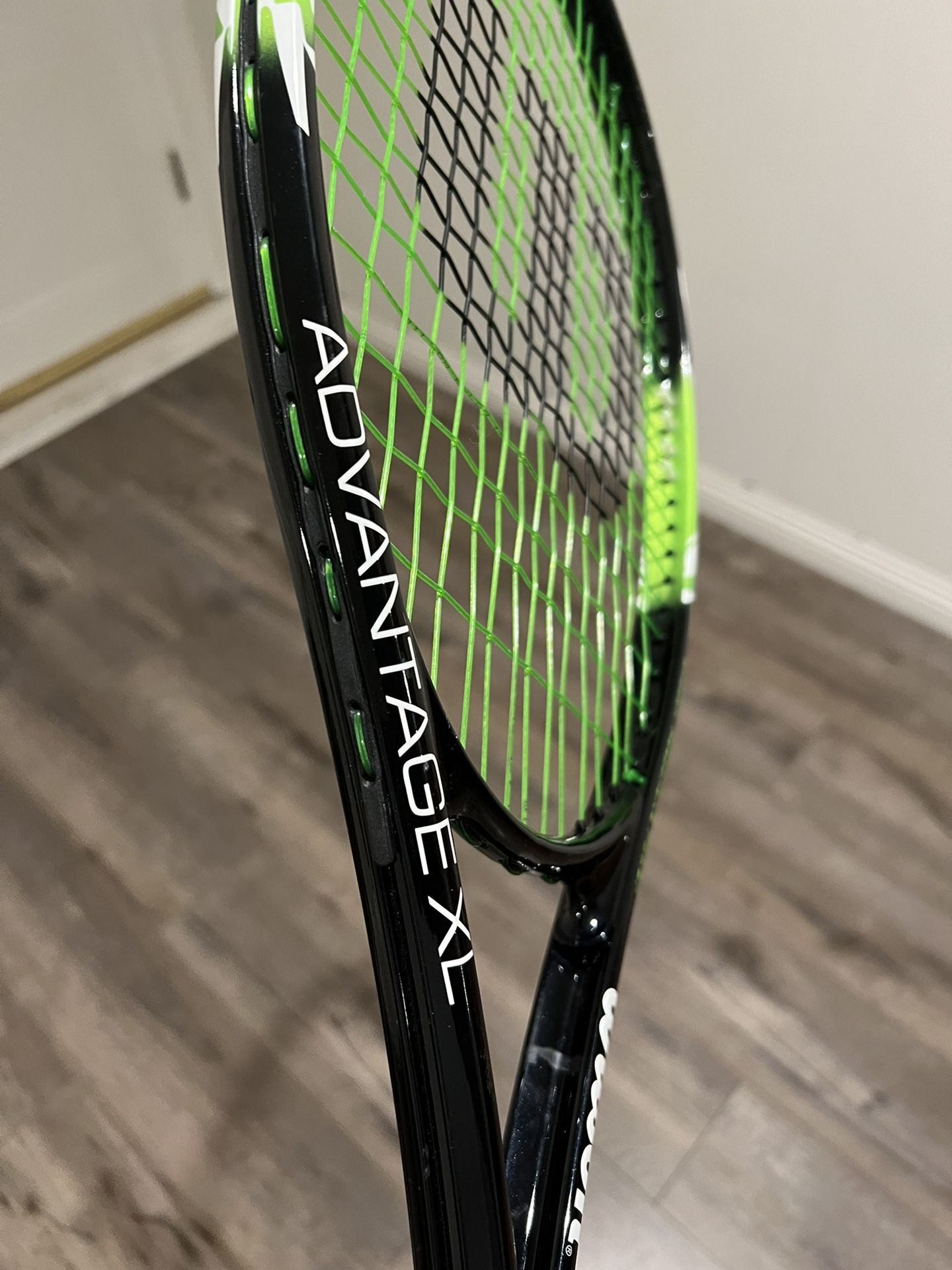 Tennis racket