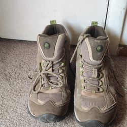 Women's Merrell Hiking Boots Thumbnail