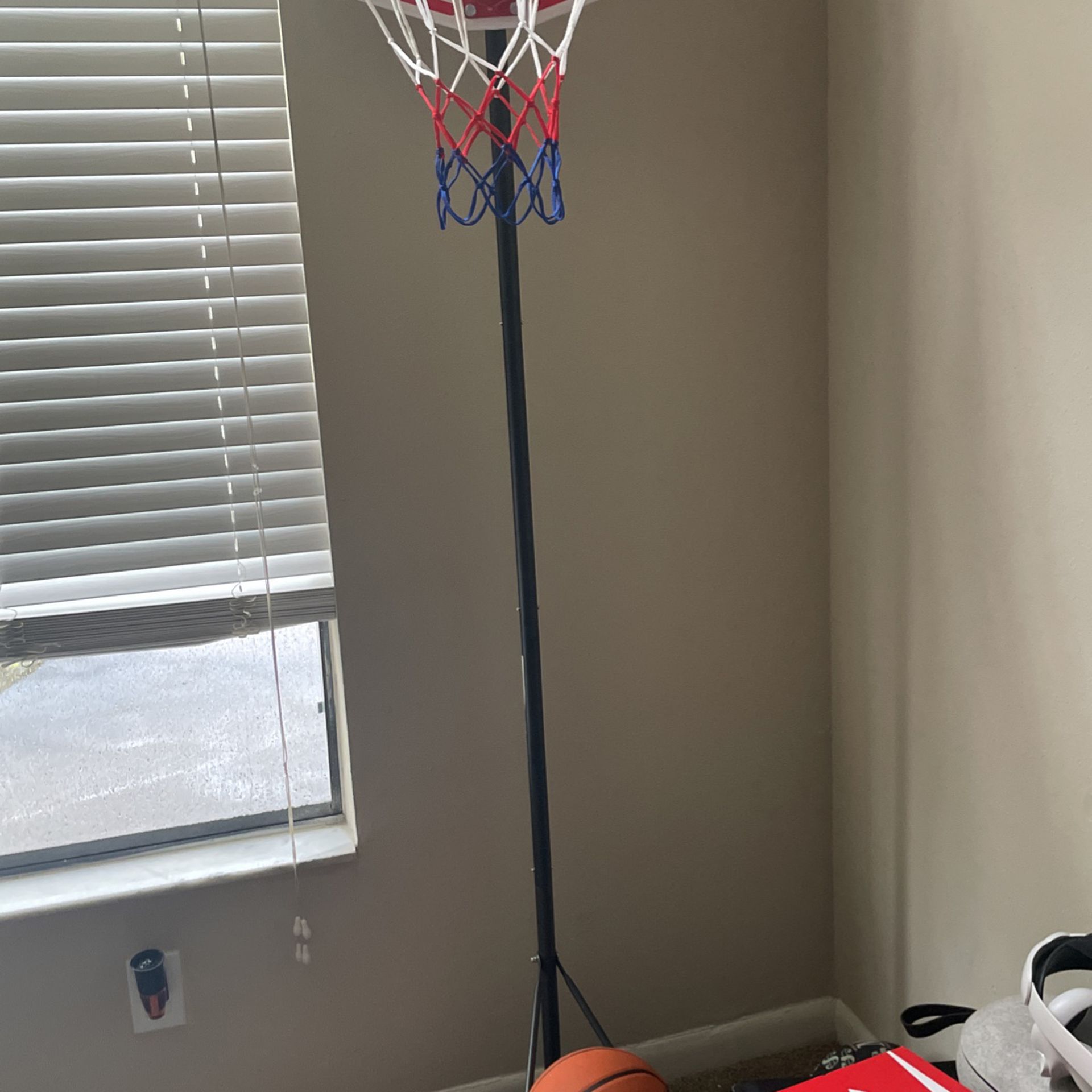 Basketball Ball Hoop