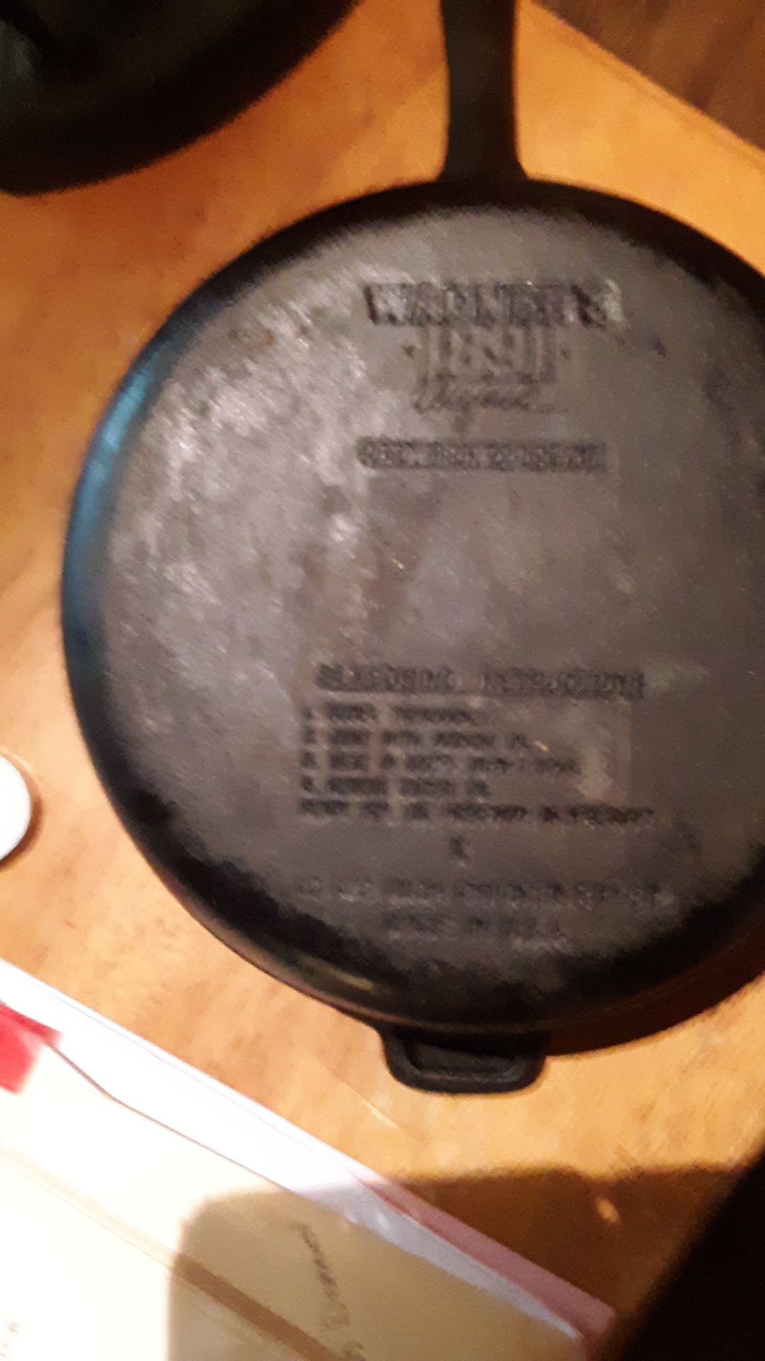 One deep dish cast iron frying pan Wagner's