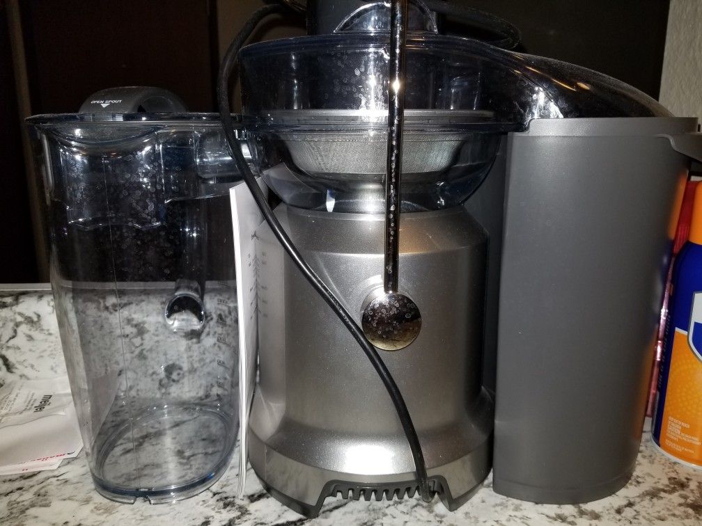 Breville Juicer Juice Fountain Brand New Never Used