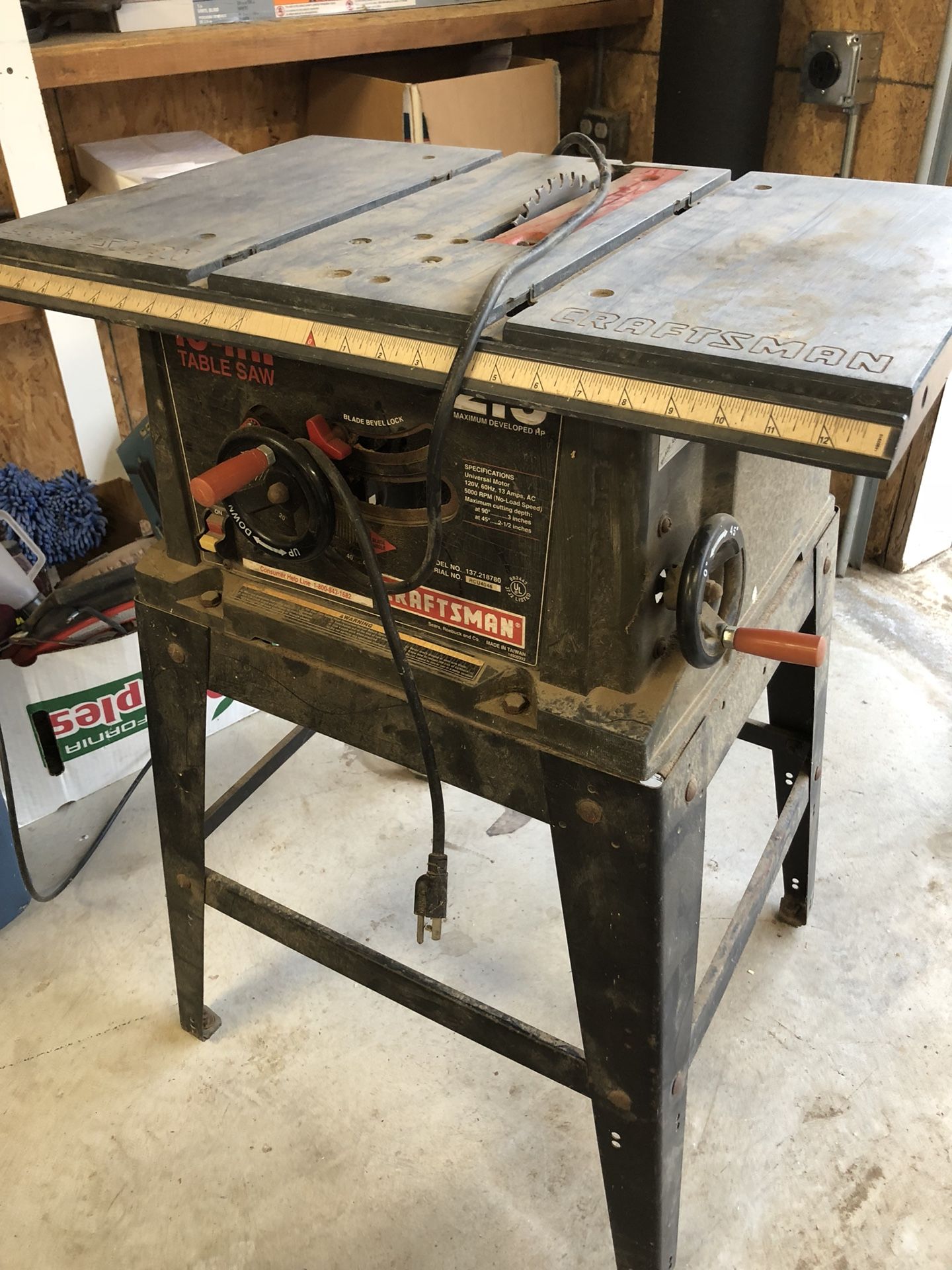 Craftsman 10 in 2.5 HP table saw 137.218780 for Sale in Sanger, CA ...