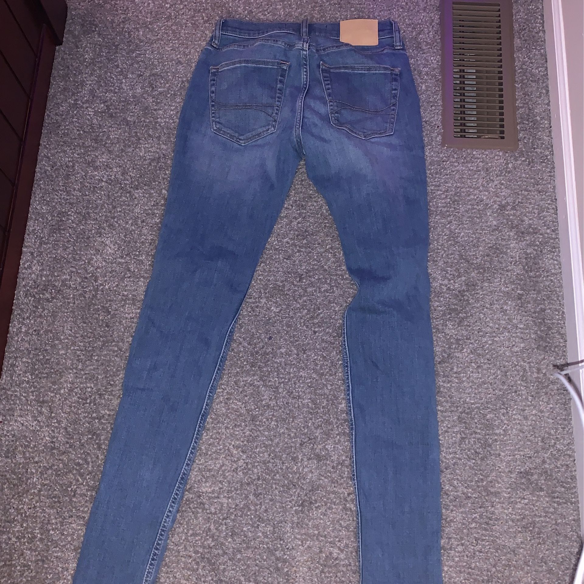 regular hollister jeans