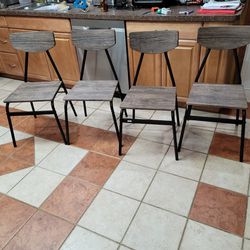 Kitchen Table Chairs Set Of 4 Thumbnail