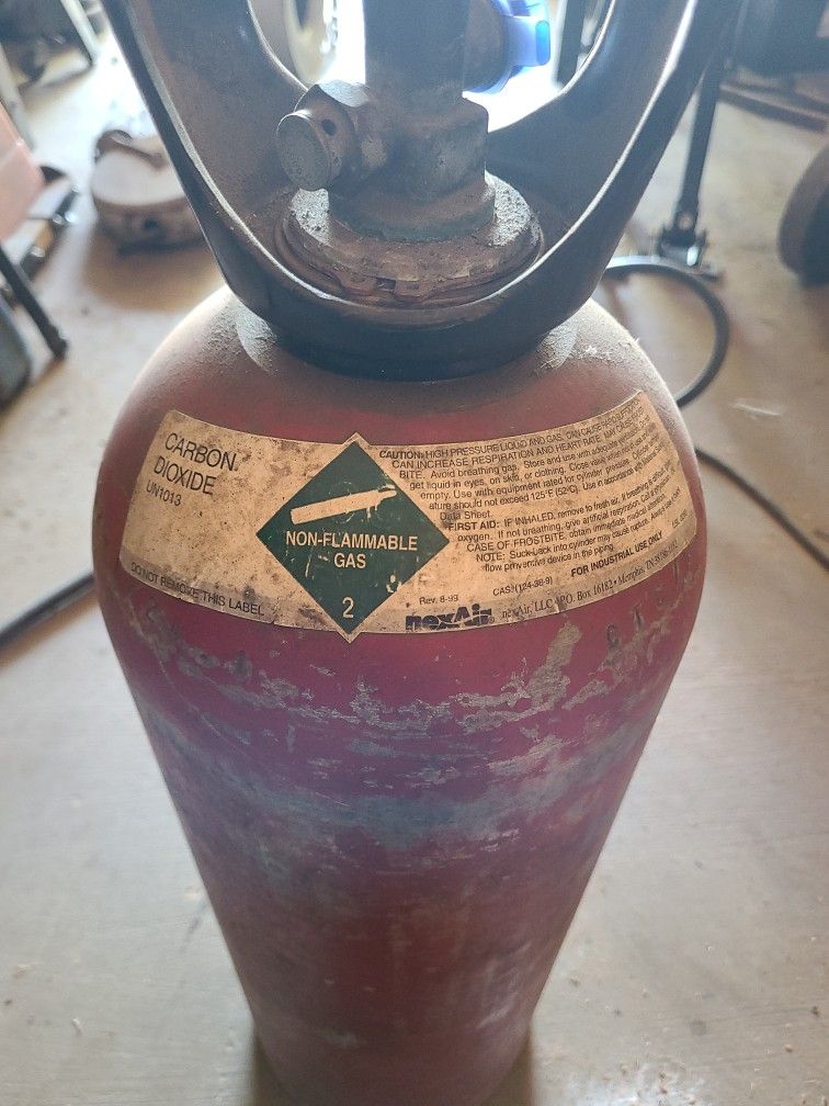 Carbon Dioxide Cylinder
