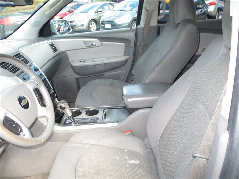 2010 Chevrolet Traverse LT