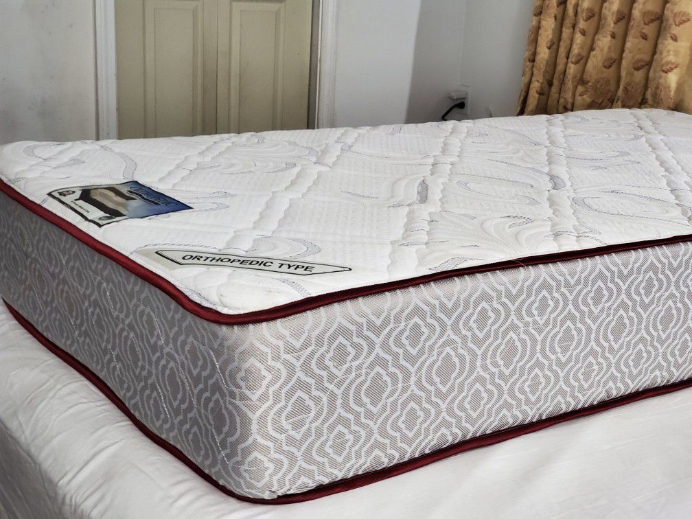 Twin Size Orthopedic Mattress Like New Excellent Condition 