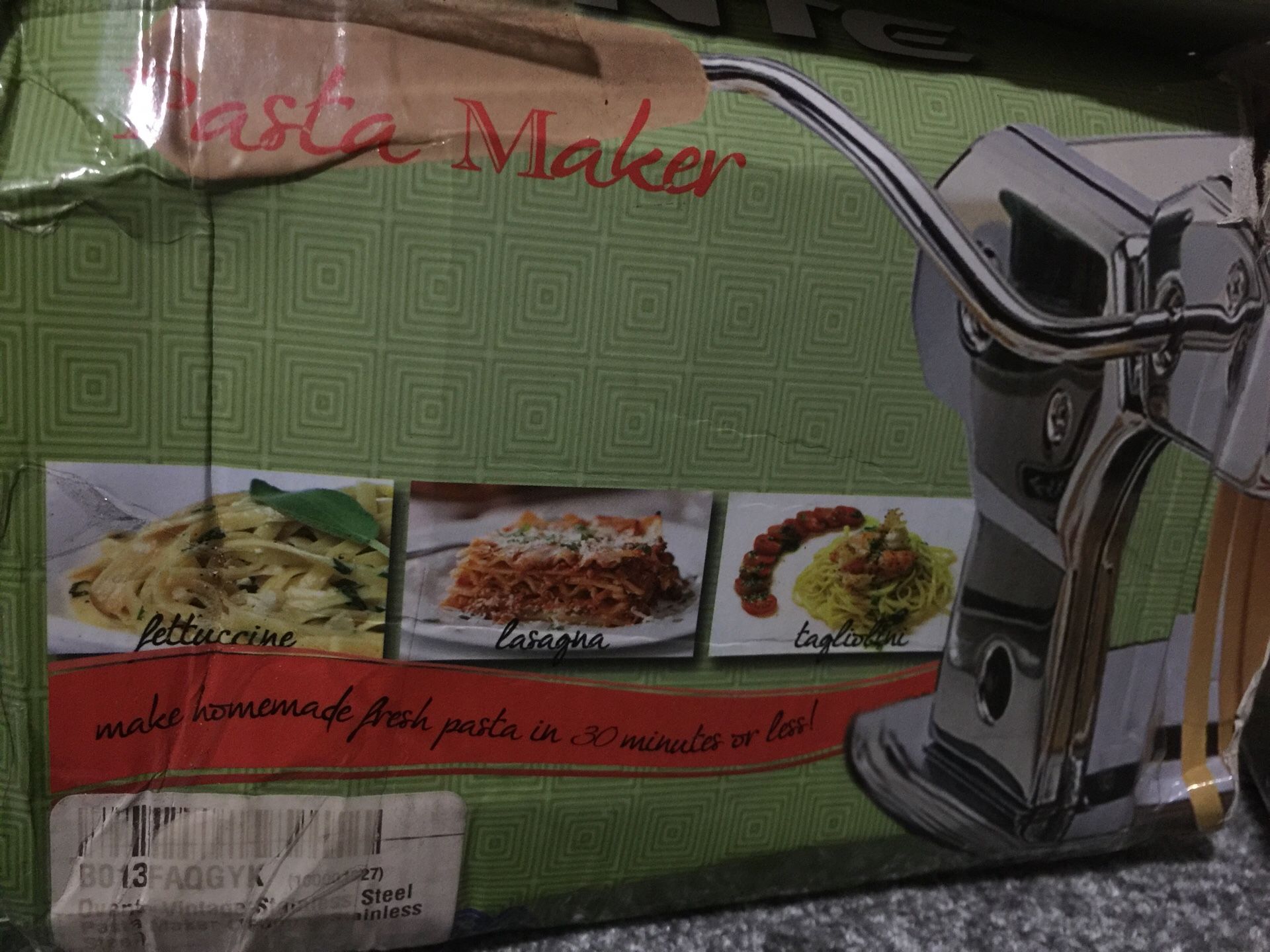 Ovente pasta maker
