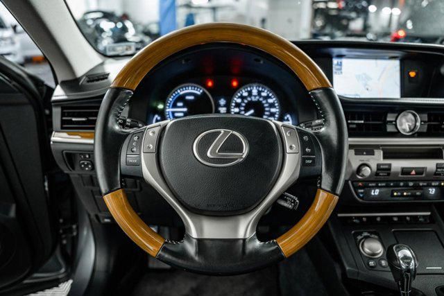 2013 Lexus ES 300h