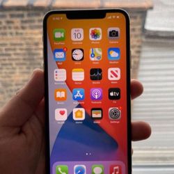 Iphone 11 Pro Max I'm Giving It Out To Anyone Who First Wish Me For My Wedding Anniversary With The Screenshot Of This Post On My Digit 501^^463 ^6395 Thumbnail
