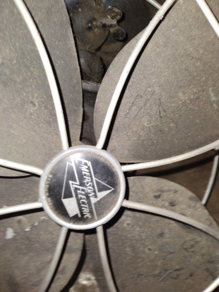 Vintage, Emerson Electric, 28 " Electric Wall Fan
