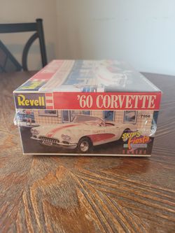 Revell #7164 '60 Corvette Skips Fiesta Drive In Series 1:25 Scale Model Kit New Sealed  Thumbnail