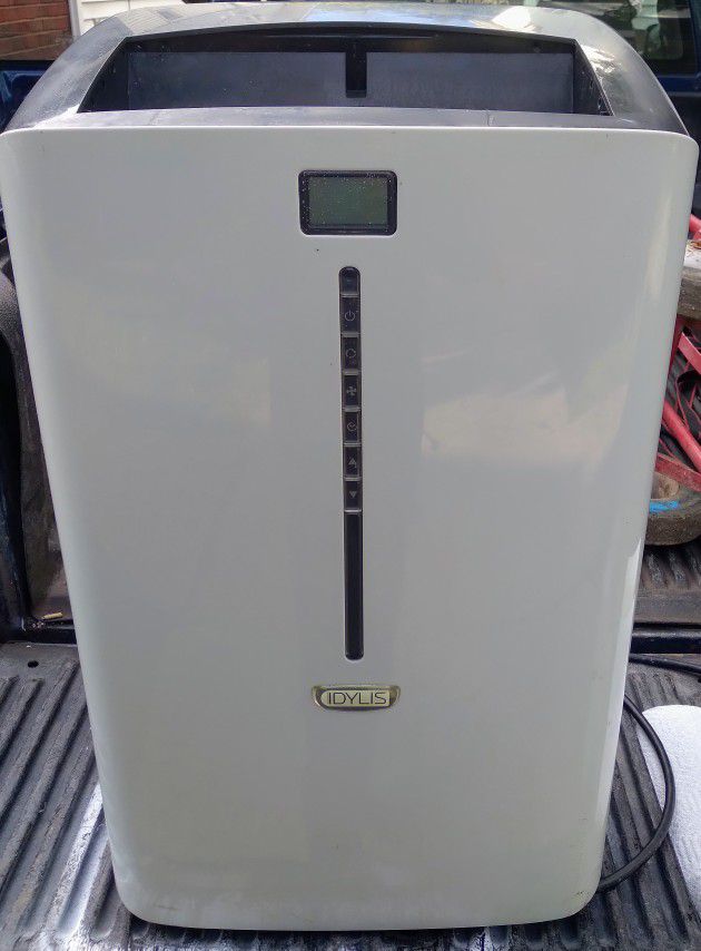 Very Nice! Idylis 11,000 (K) BTU Portable Air Conditioner/Dehumidifier!