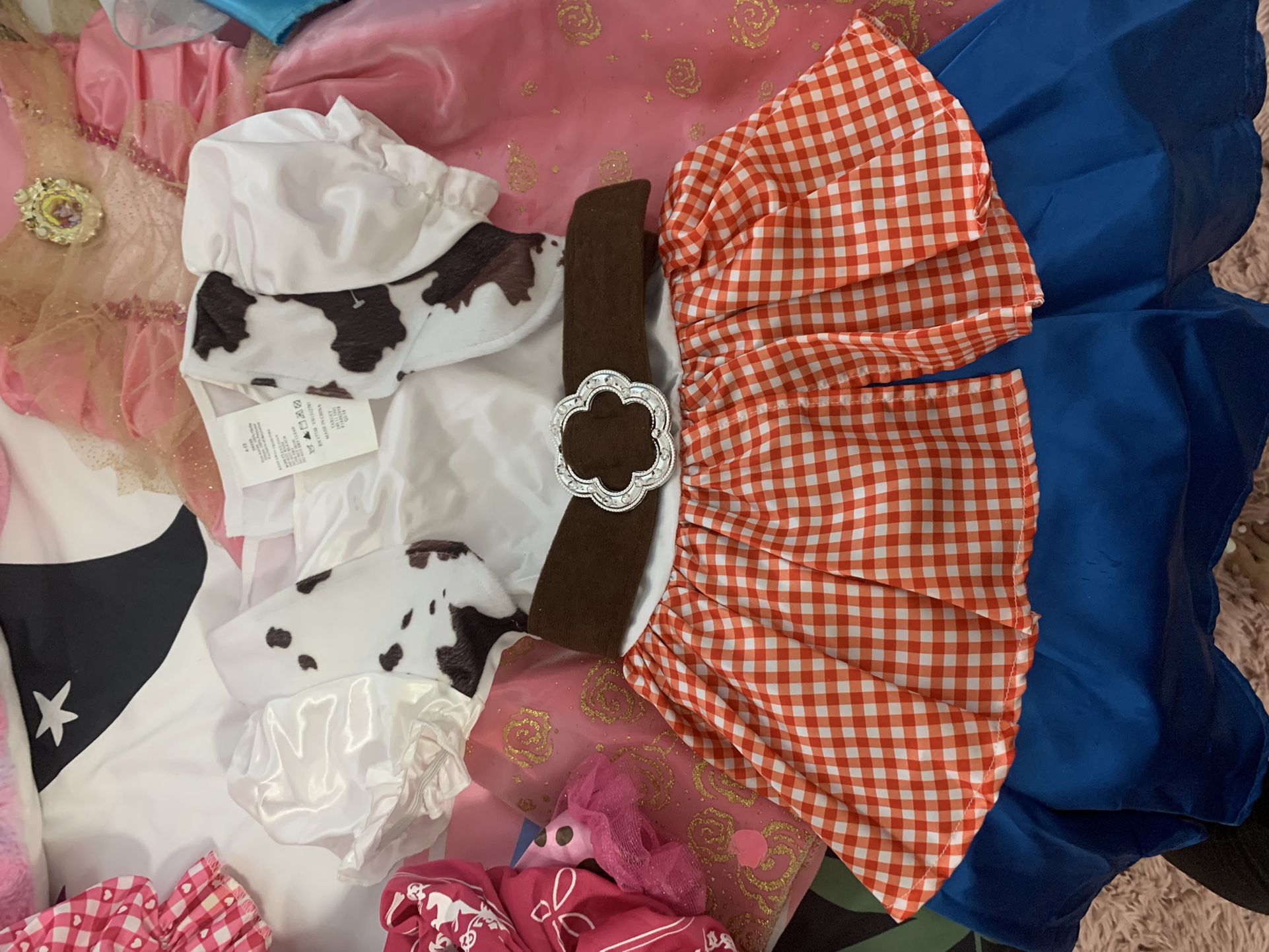 girls costumes ,