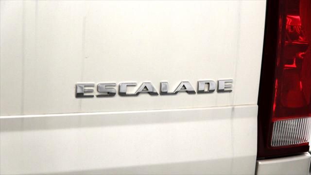 2004 Cadillac Escalade
