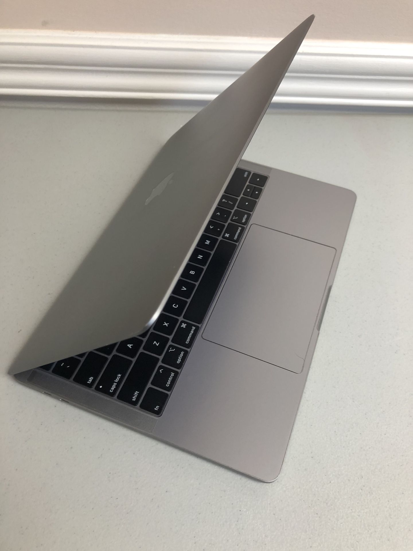 MacBook Pro 2019 With TouchBar
