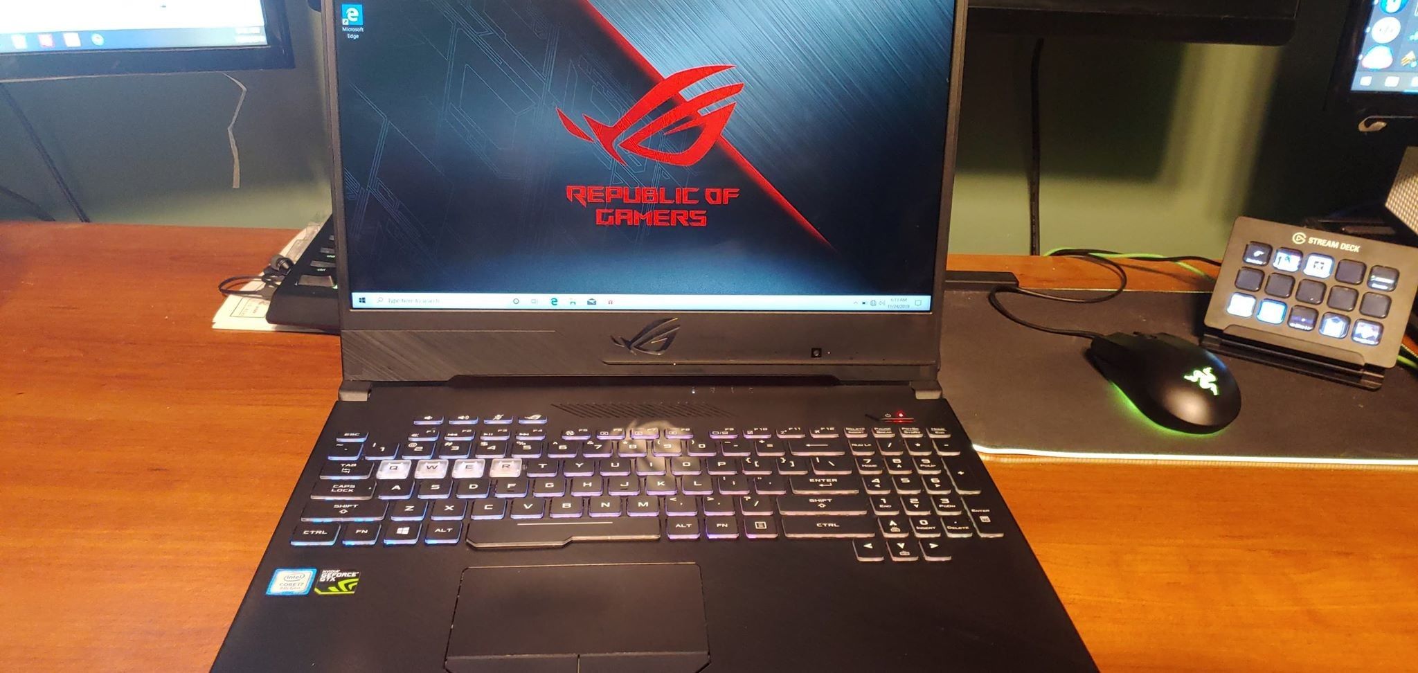 Rog scar 2 8th gen laptop