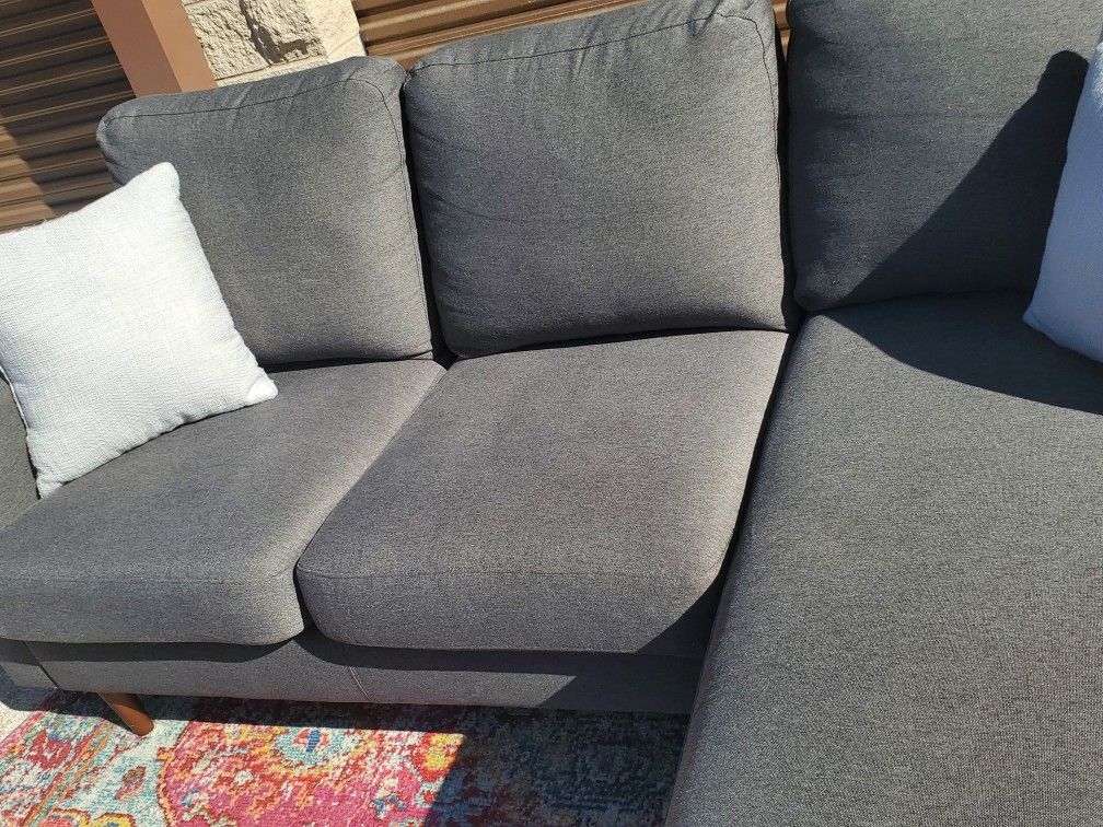 LIKE NEW Grey / Gray Mid-Century Modern Sectional Sofa - ( DELIVERY +$30 )