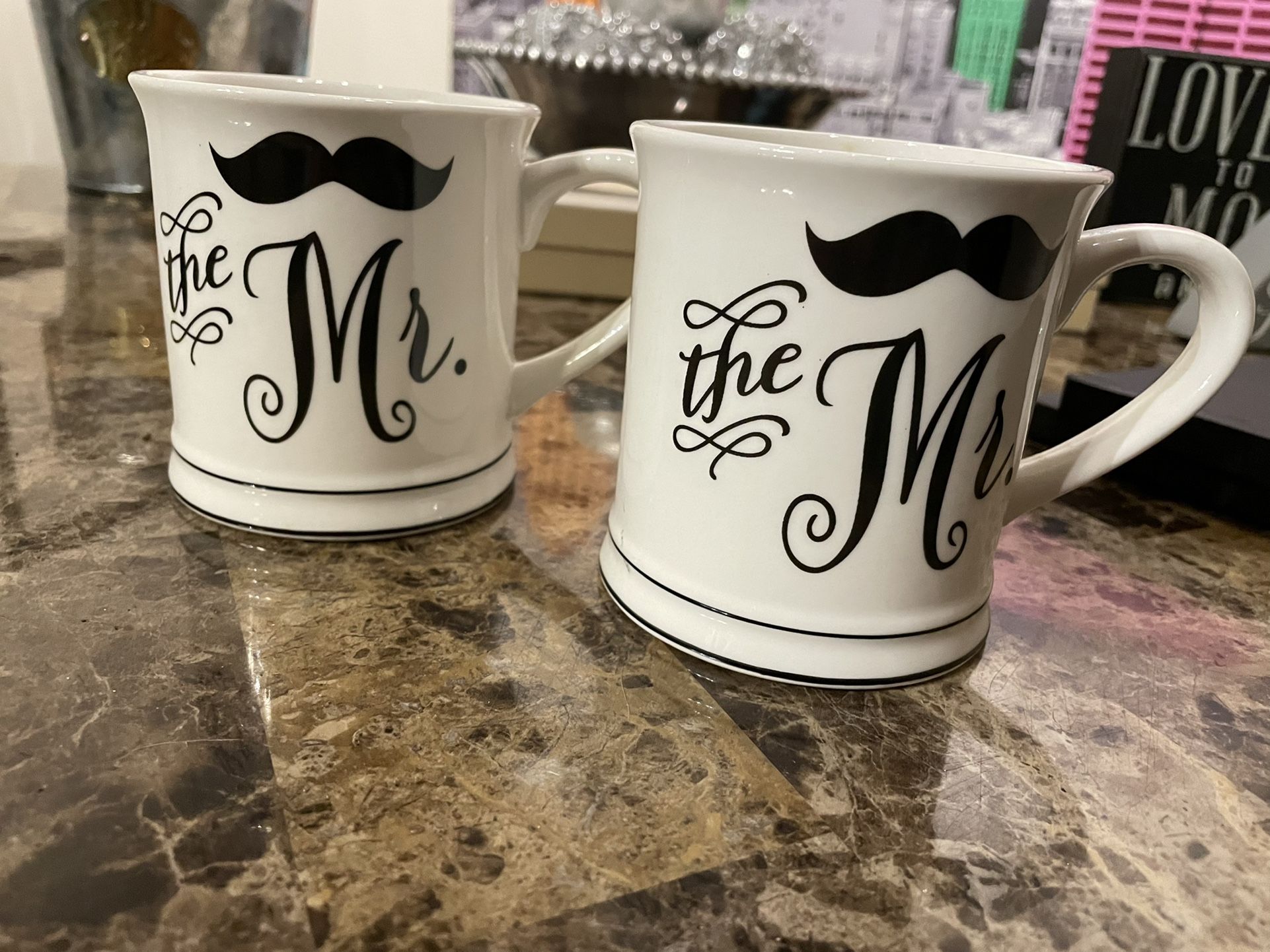Assorted wedding itsms