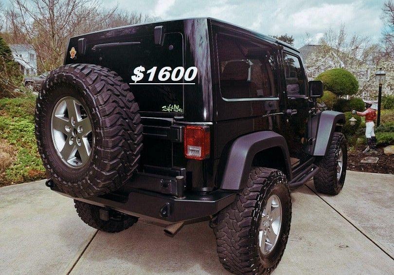 Selling a gently used 2010 Jeep Wrangler-4WD