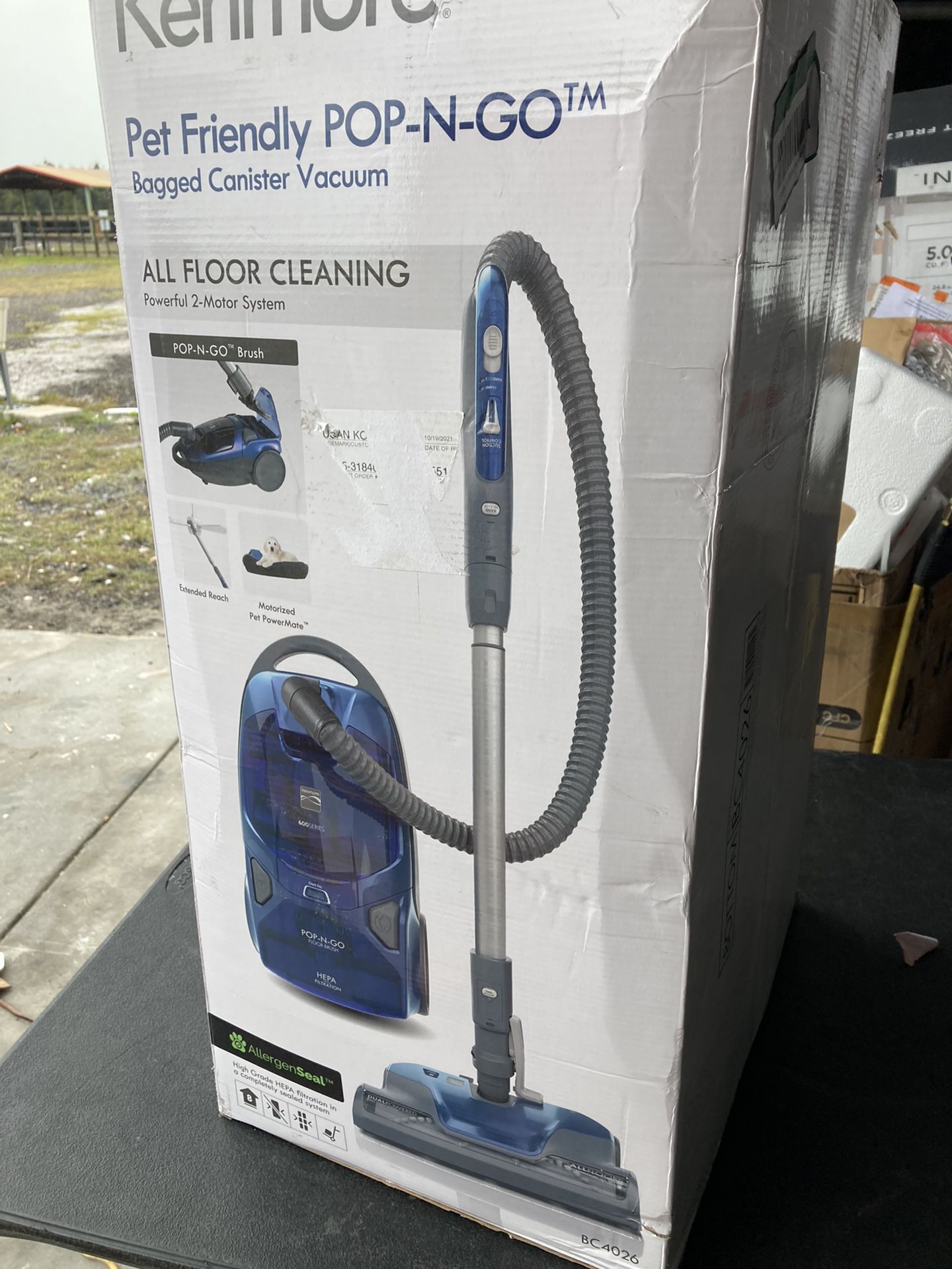kenmore per friendly por-n-go bagged canister vaccum all floor cleaning