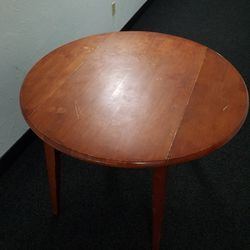 Small Raund Table With Dropdown Sides  Thumbnail