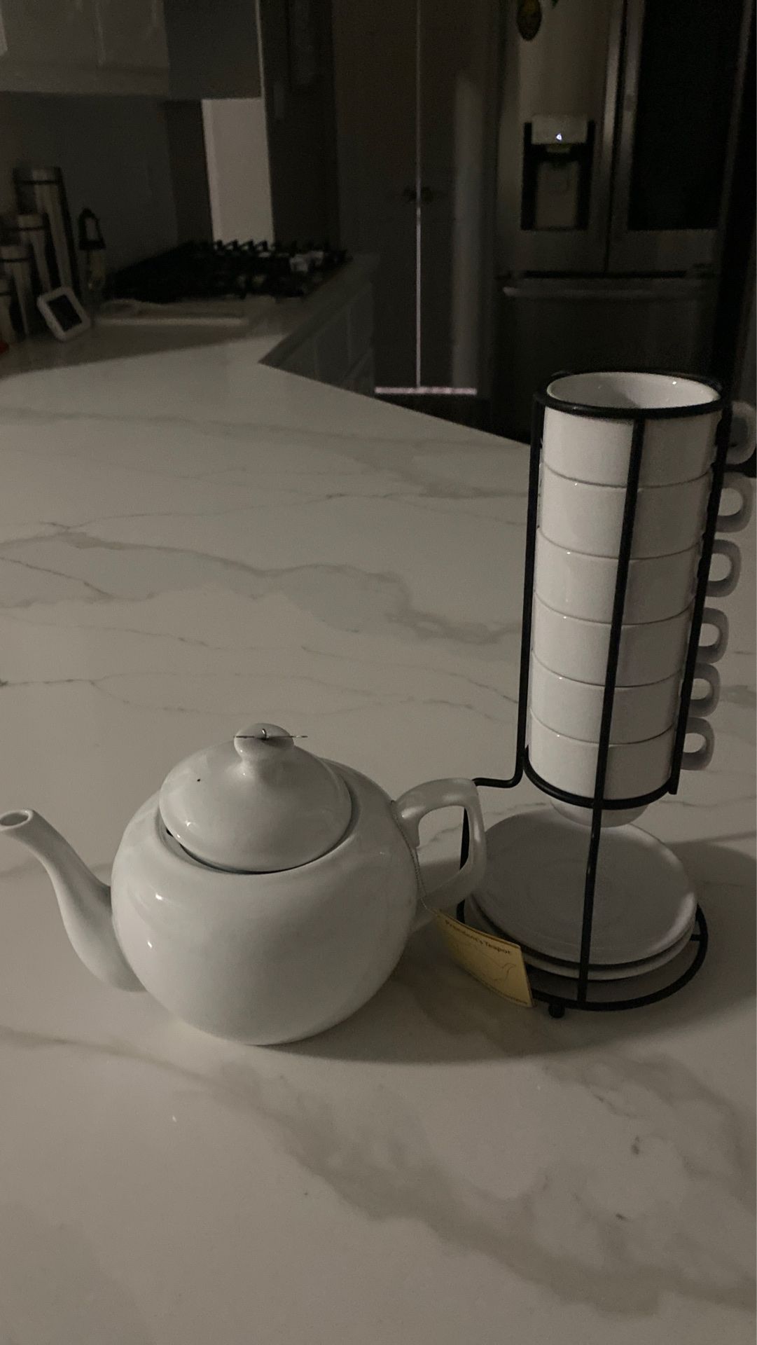 Tea pot