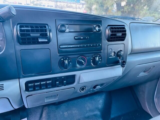 2006 Ford F-550 Super Duty