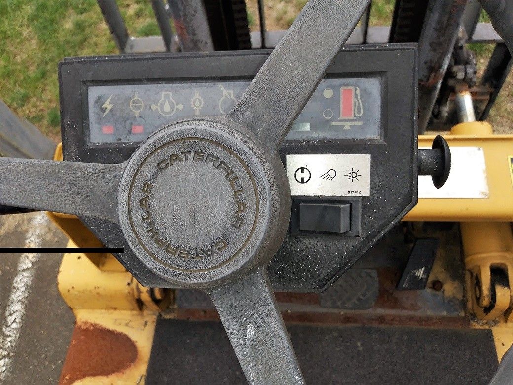 Caterpillar VC60D Forklift