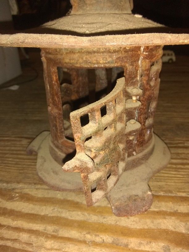 Japanese Old Iron Candle Lantern Antique Lamp Toro Buddhist Art
In Japan a tōrō is a traditional lantern made of stone, wood, or metal. Like many ot