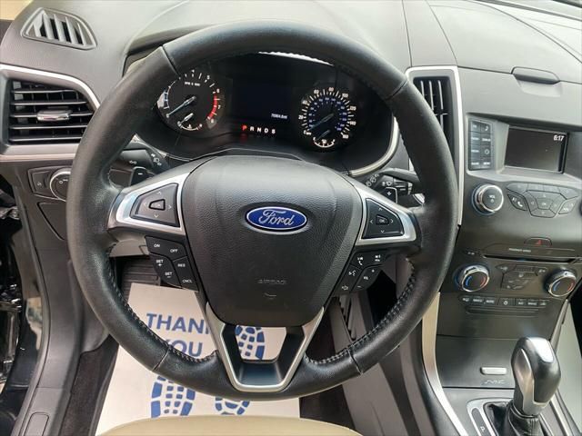 2016 Ford Edge