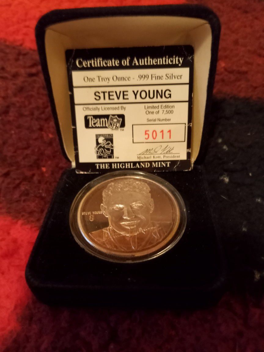 1oz .999 Fine Silver Highland Mint Signature Series Steve Young  Round