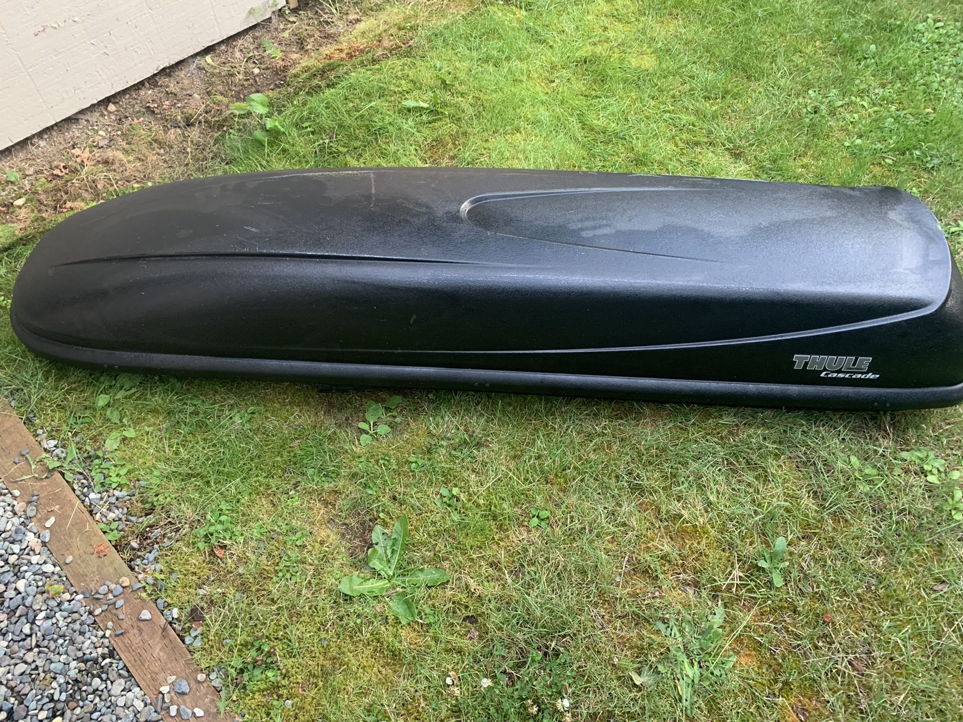 Thule Cascade XT 1500 Roof top cargo box for Sale in Medina, WA OfferUp