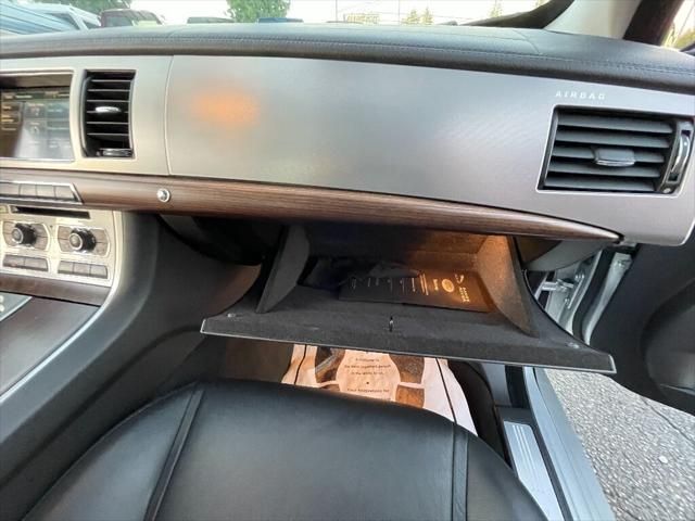 2014 Jaguar XF