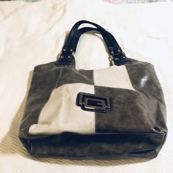 Rare Large Guess Tote in White and Grey Thumbnail