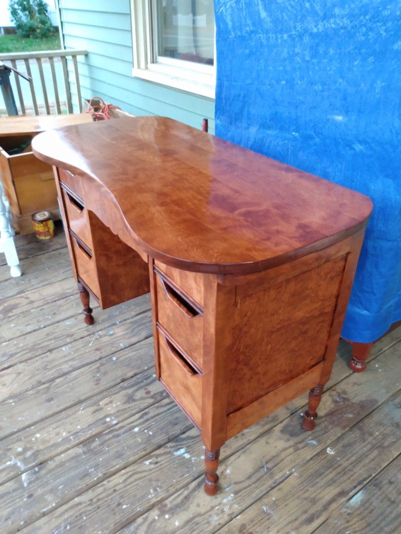 Antique desk solid mahogany with 7 drawers. X Posted
