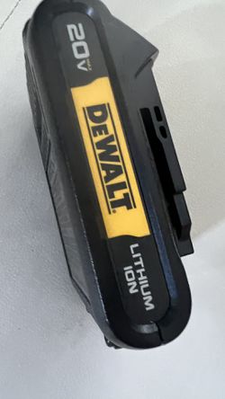 HOT SALE 🔥DEWALT 20-Volt MAX Compact Lithium-Ion 1.5Ah Battery Pack Thumbnail