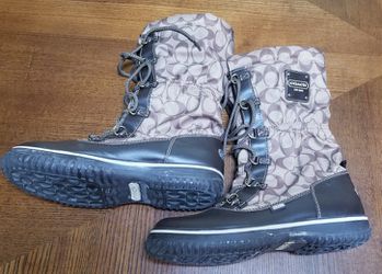 NEW Womens Tan/Black Coach Signature Shaine Winter Snow Boots - Size 10 Thumbnail