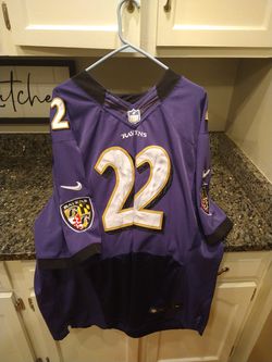 Smith #22 Ravens Jersey sz 55/ 3TG
Nike Baltimore Ravens adult jersey. Great shape. Normal wear. NFL football Thumbnail