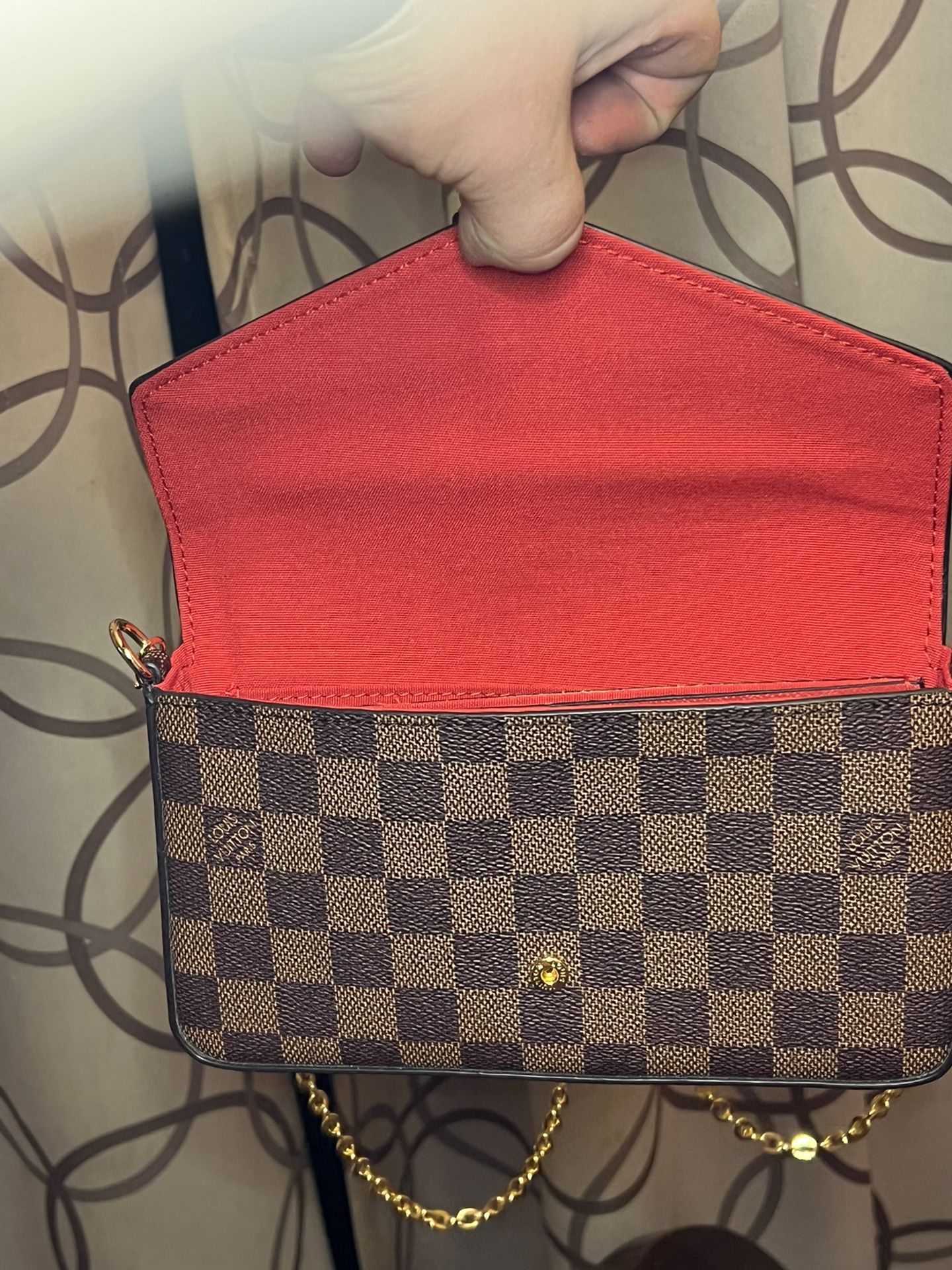 Red Louis Vuitton bag real Italian leather With 44 Inch Golf Chain 